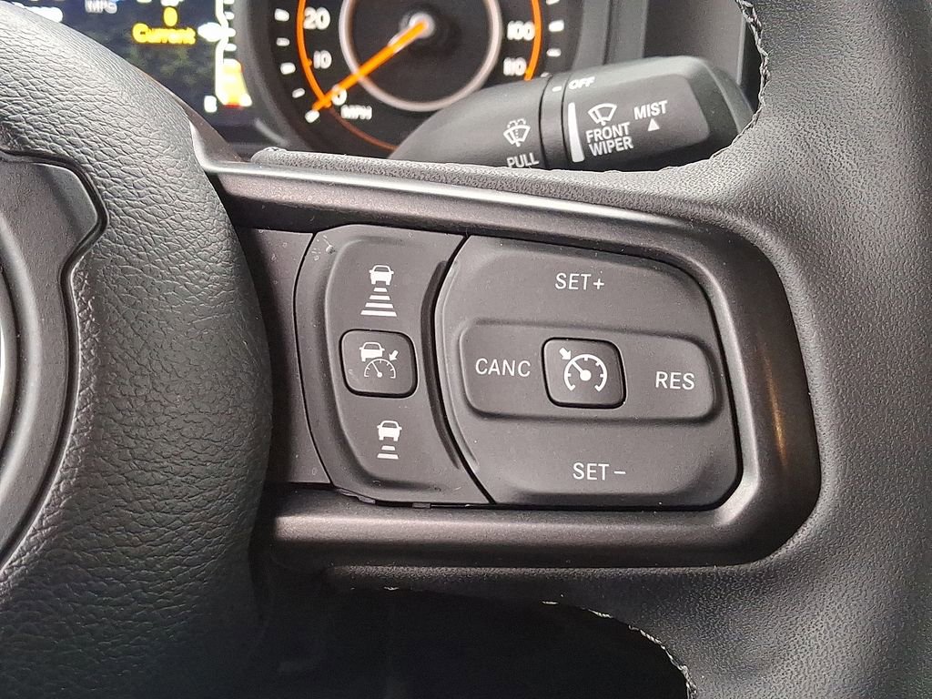 Used 2025 Jeep Gladiator Mojave w/ Convenience Group image 21