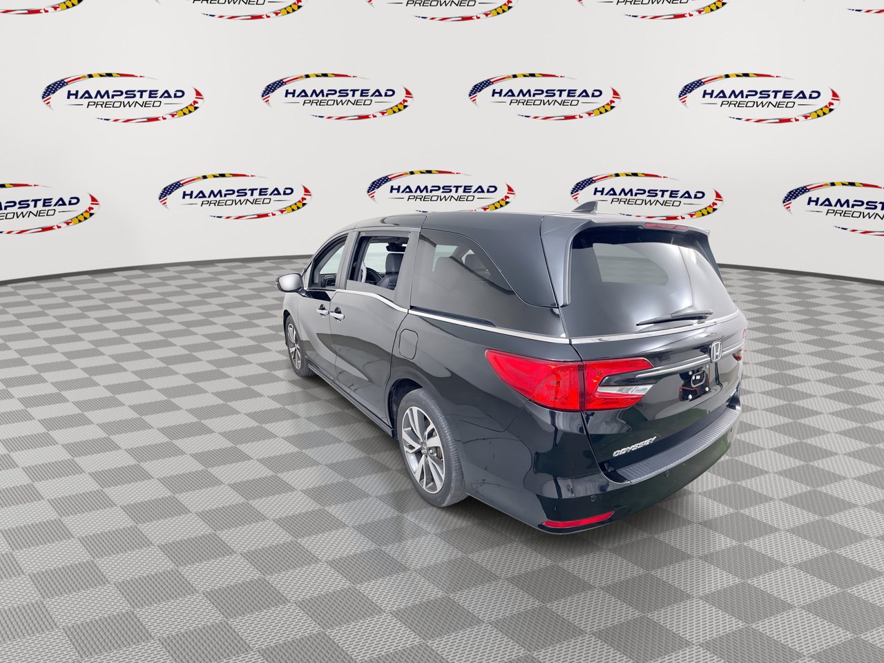 Used 2023 Honda Odyssey Touring image 6