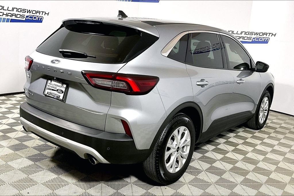 Certified 2024 Ford Escape Active w/ Tech Pack #1 FWD image 9