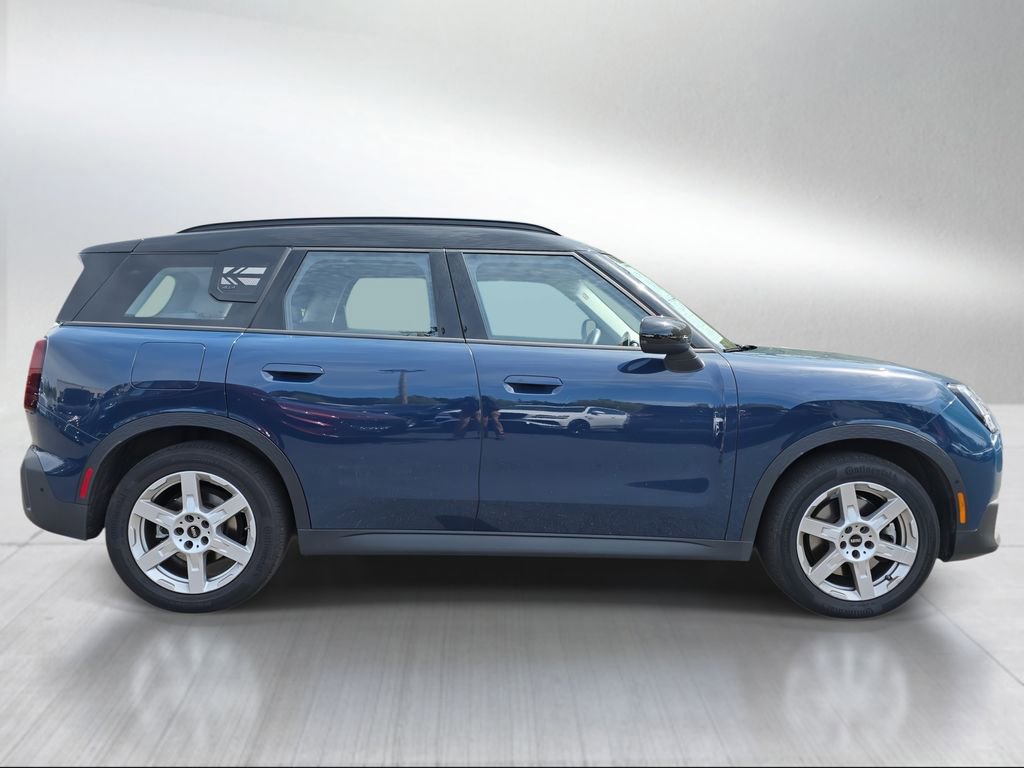 Used 2025 MINI Cooper Countryman S image 2