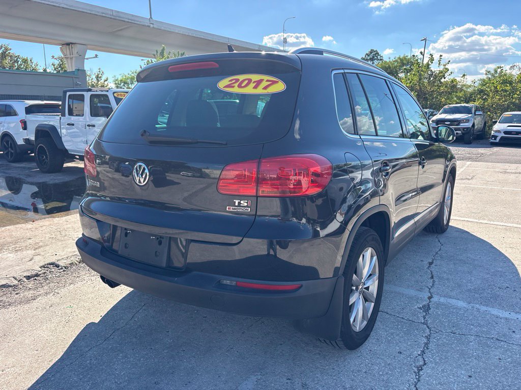 Used 2017 Volkswagen Tiguan Wolfsburg Edition AWD/4WD image 3