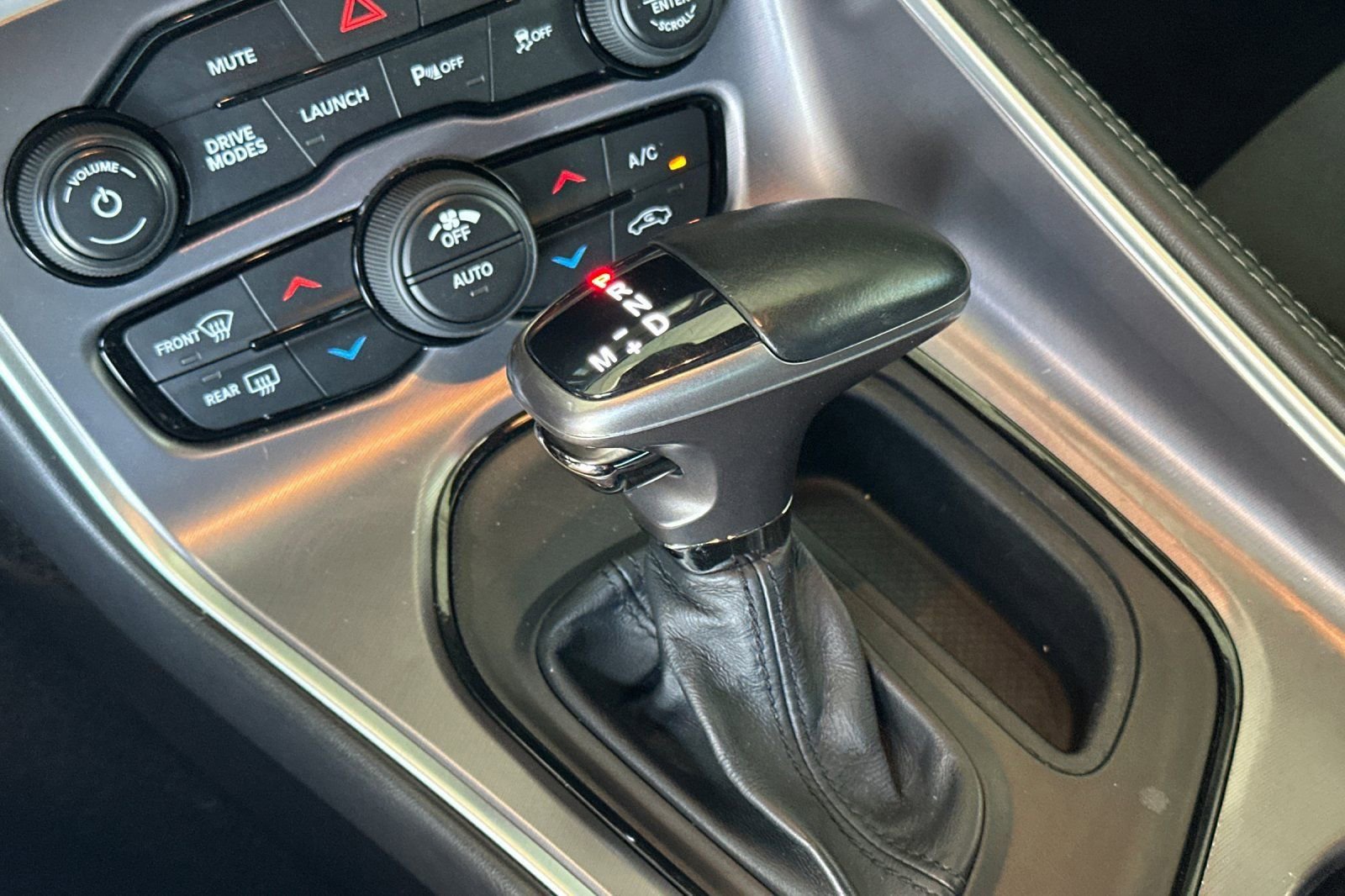 Used 2019 Dodge Challenger R/T Scat Pack w/ Scat Pack Stripe RWD image 21