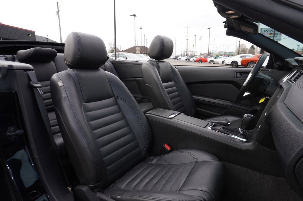 Used 2013 Ford Mustang GT image 26