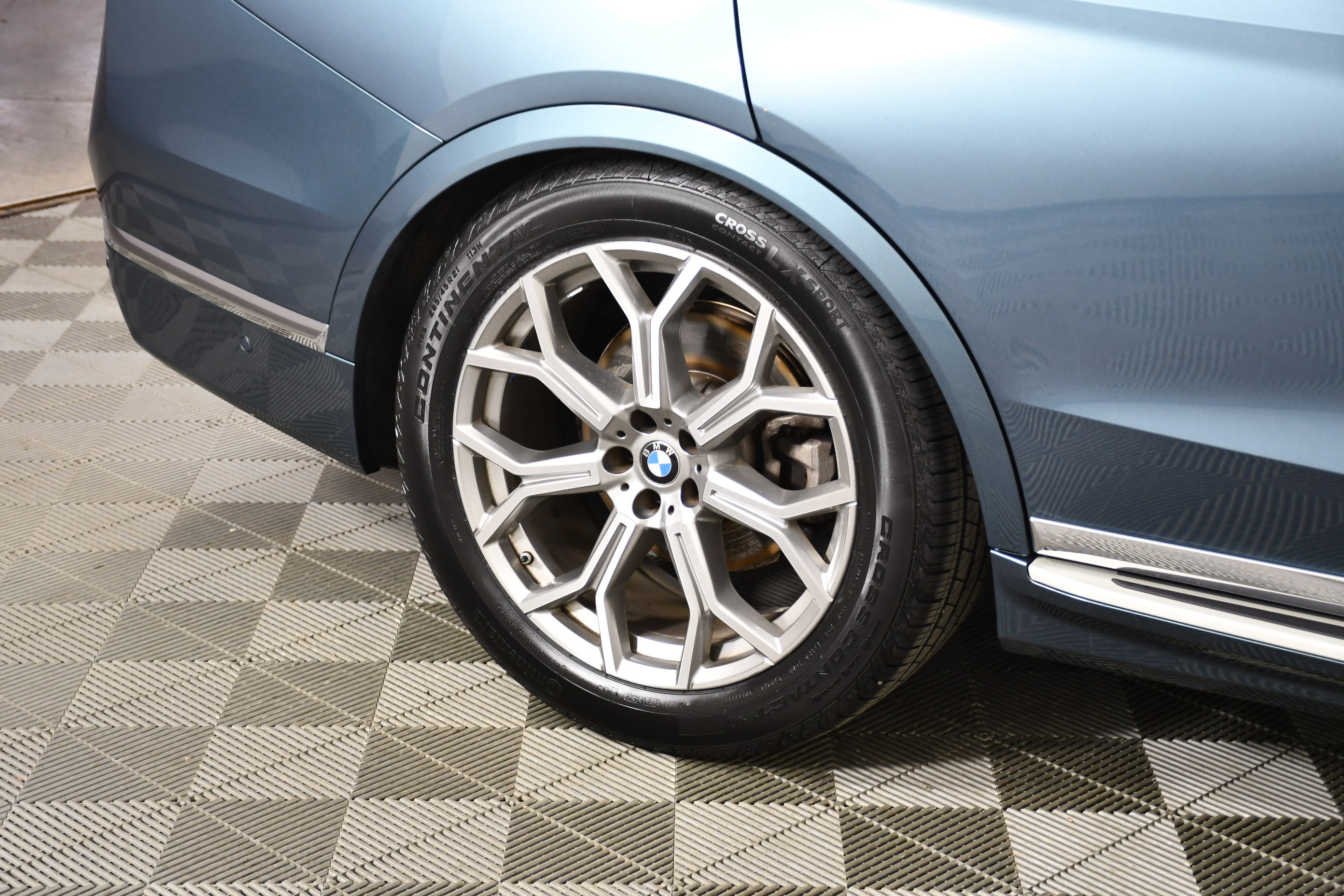 Used 2025 BMW X7 xDrive40i image 56