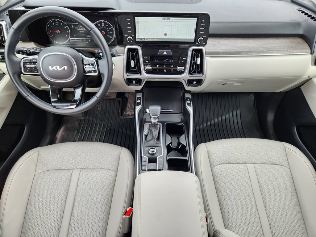 Certified 2022 Kia Sorento X-Line EX AWD/4WD image 11
