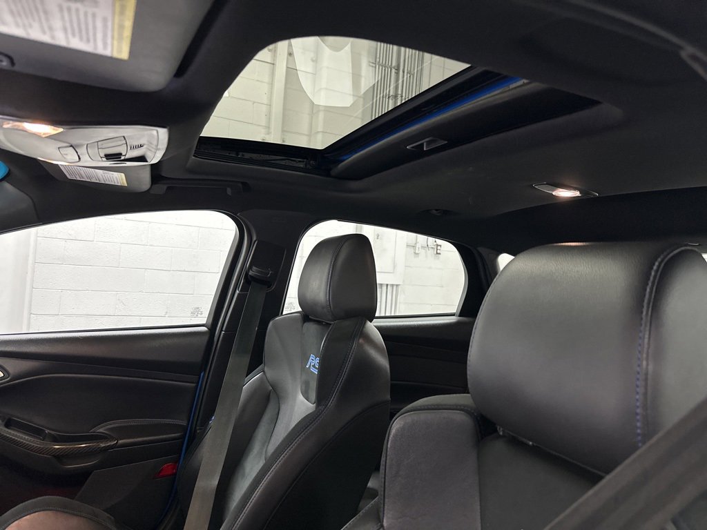 Used 2018 Ford Focus RS image 34
