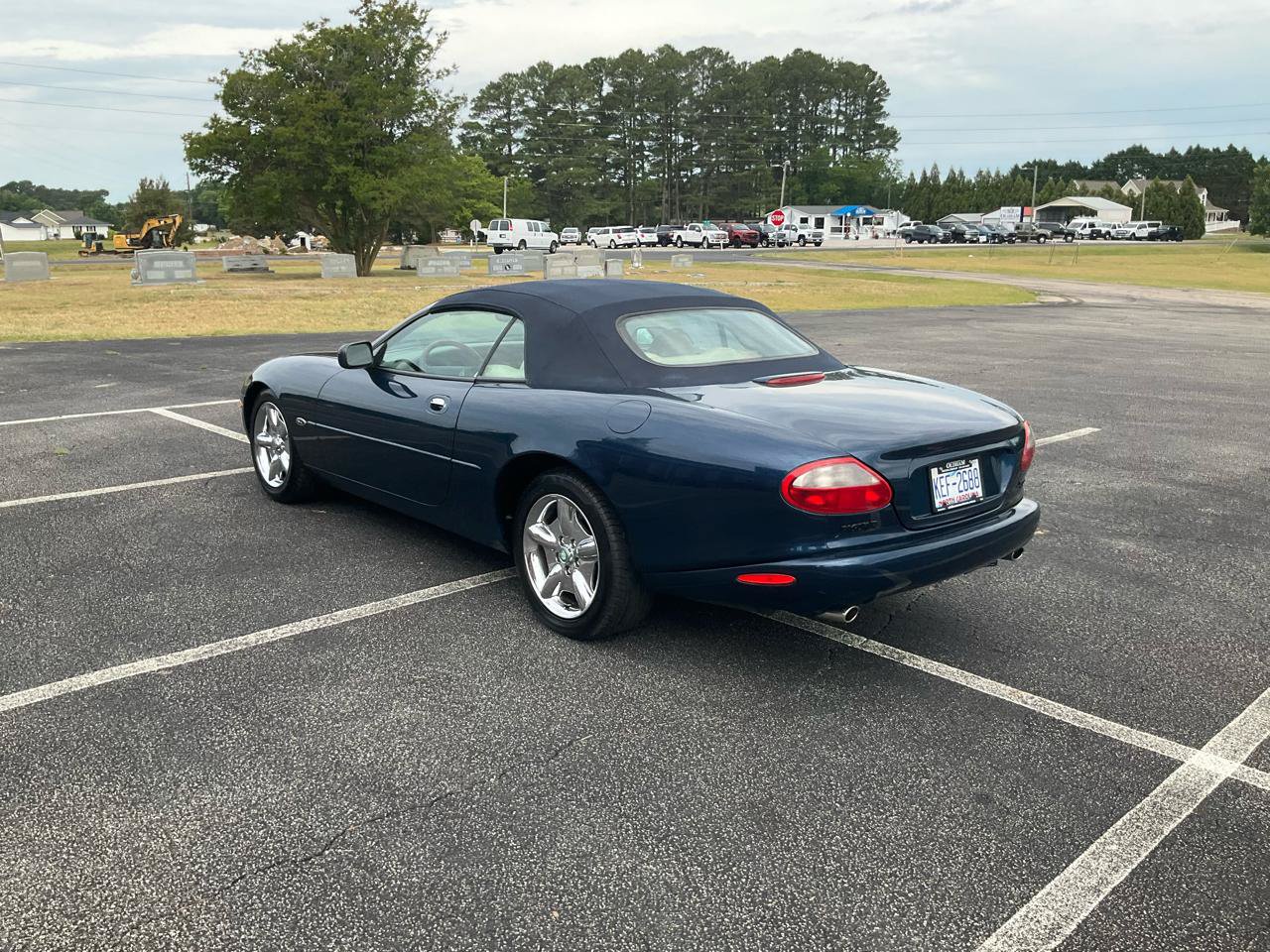 Used 1997 Jaguar XK8 Convertible RWD image 9