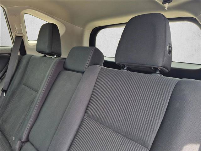 Used 2017 Toyota RAV4 LE FWD image 13