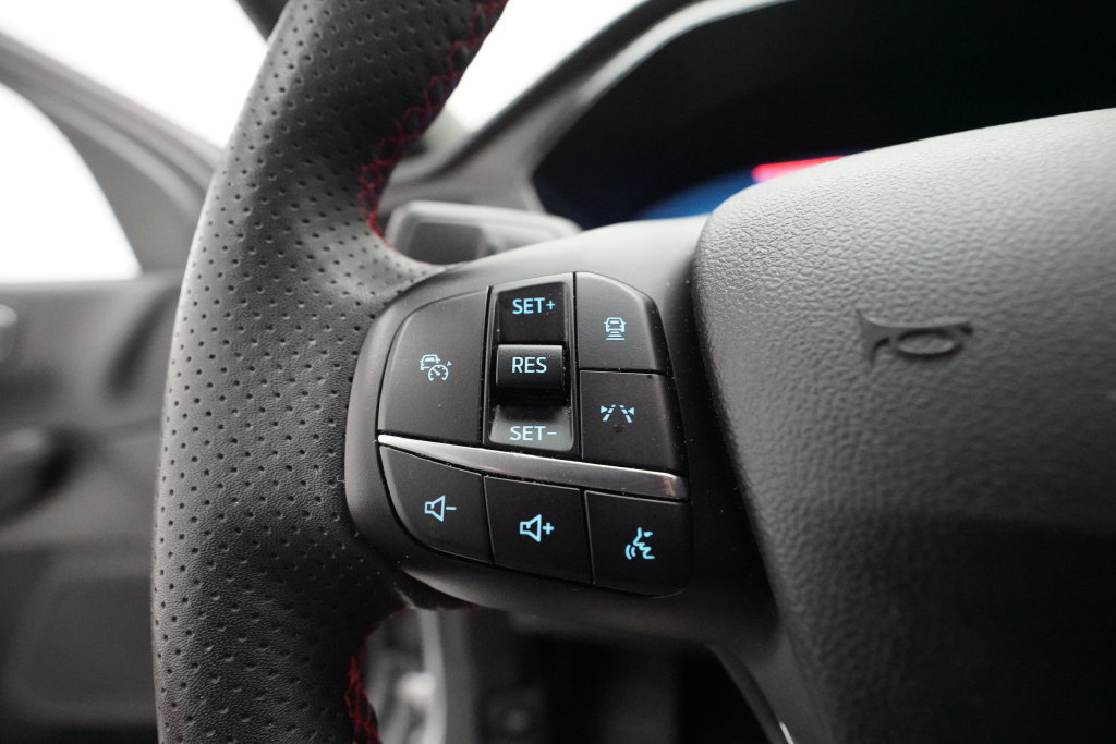 Used 2024 Ford Escape ST-Line Select AWD/4WD image 18