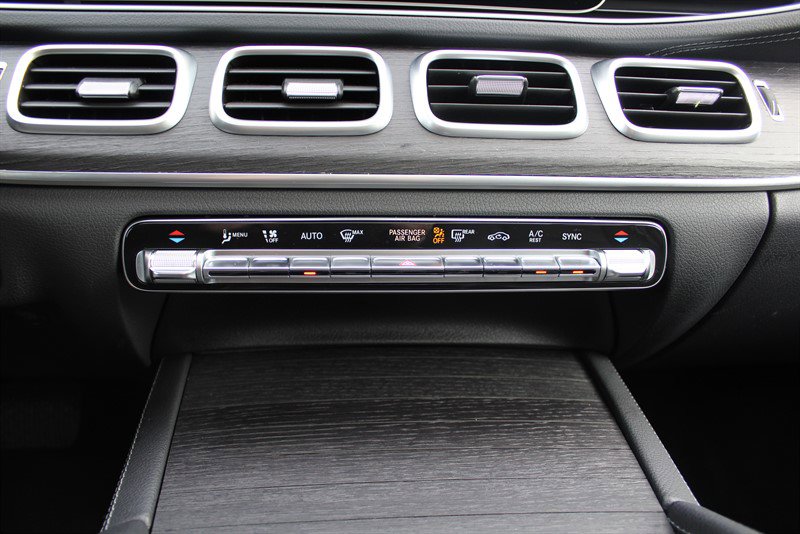 Used 2022 Mercedes-Benz GLS 450 4MATIC image 22