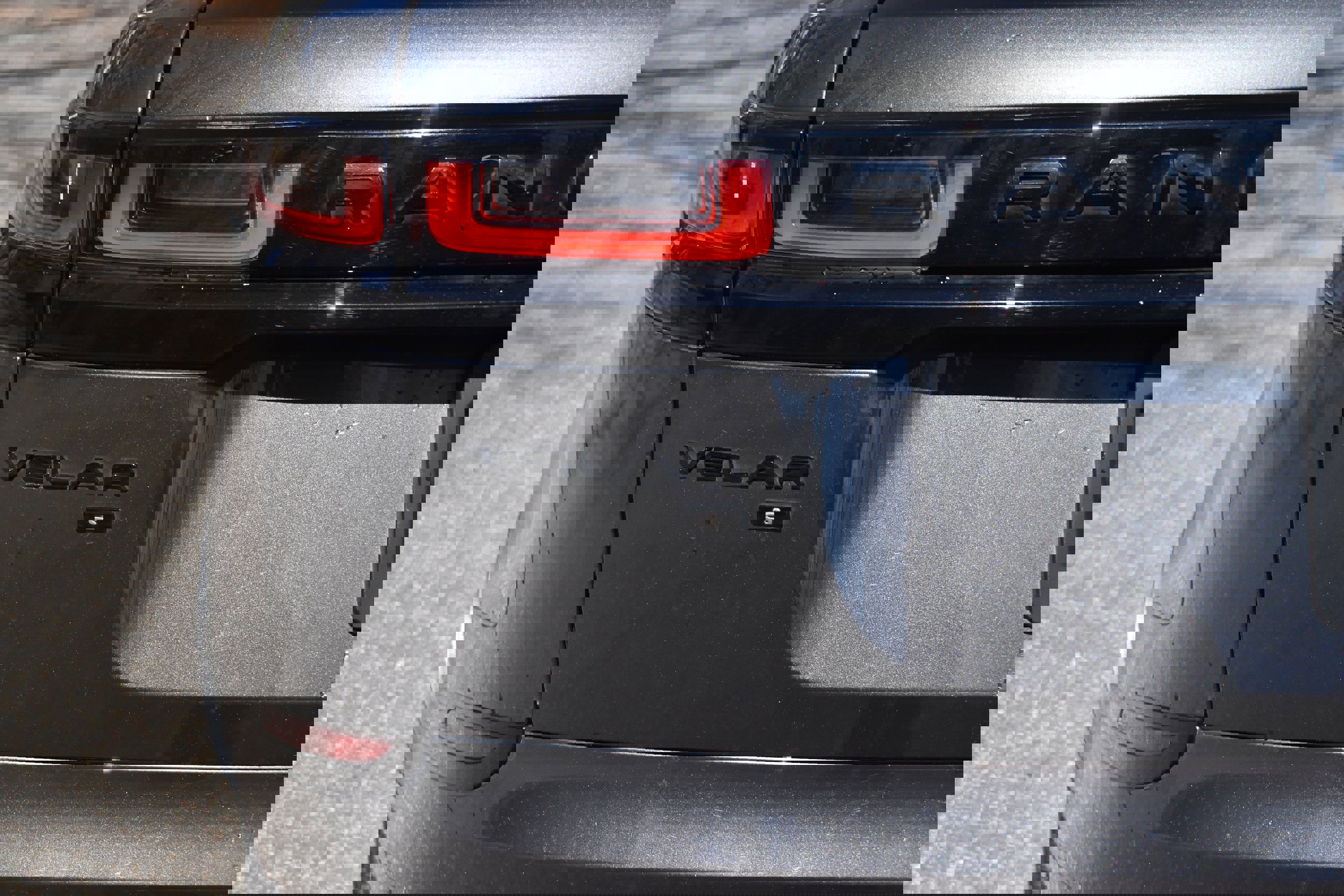 Used 2021 Land Rover Range Rover Velar R-Dynamic S AWD/4WD image 17