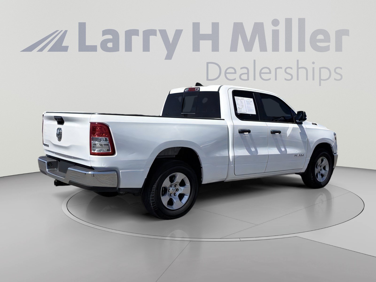 Used 2024 RAM 1500 Big Horn RWD image 6