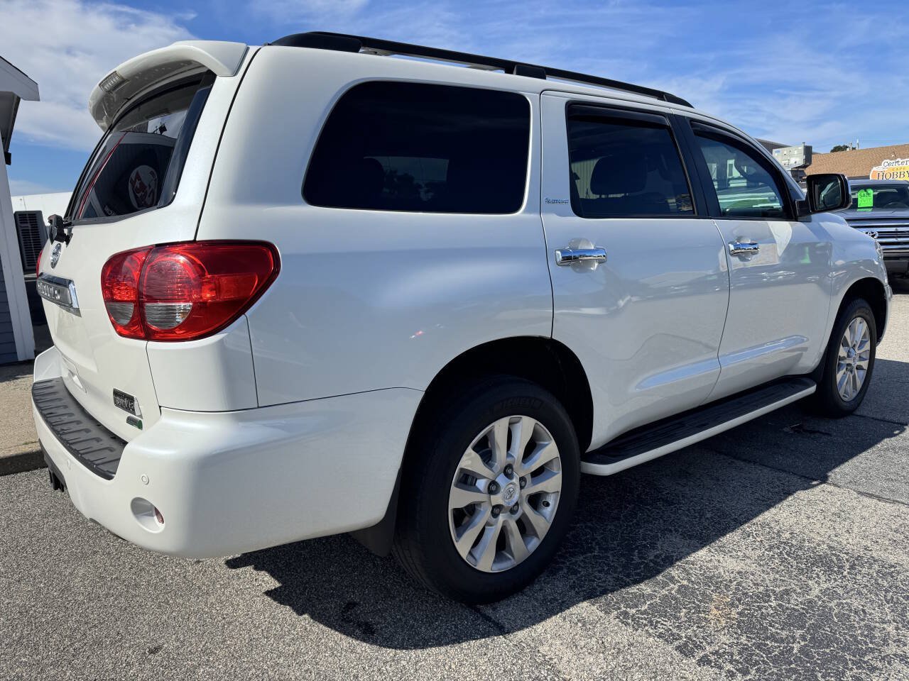 Used 2014 Toyota Sequoia Platinum AWD/4WD image 11