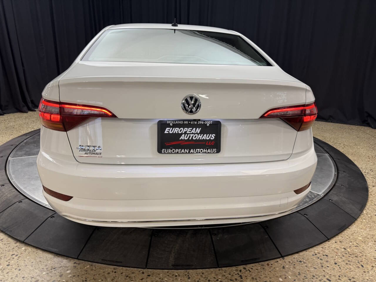 Used 2019 Volkswagen Jetta S w/ Driver Assistance Package image 5