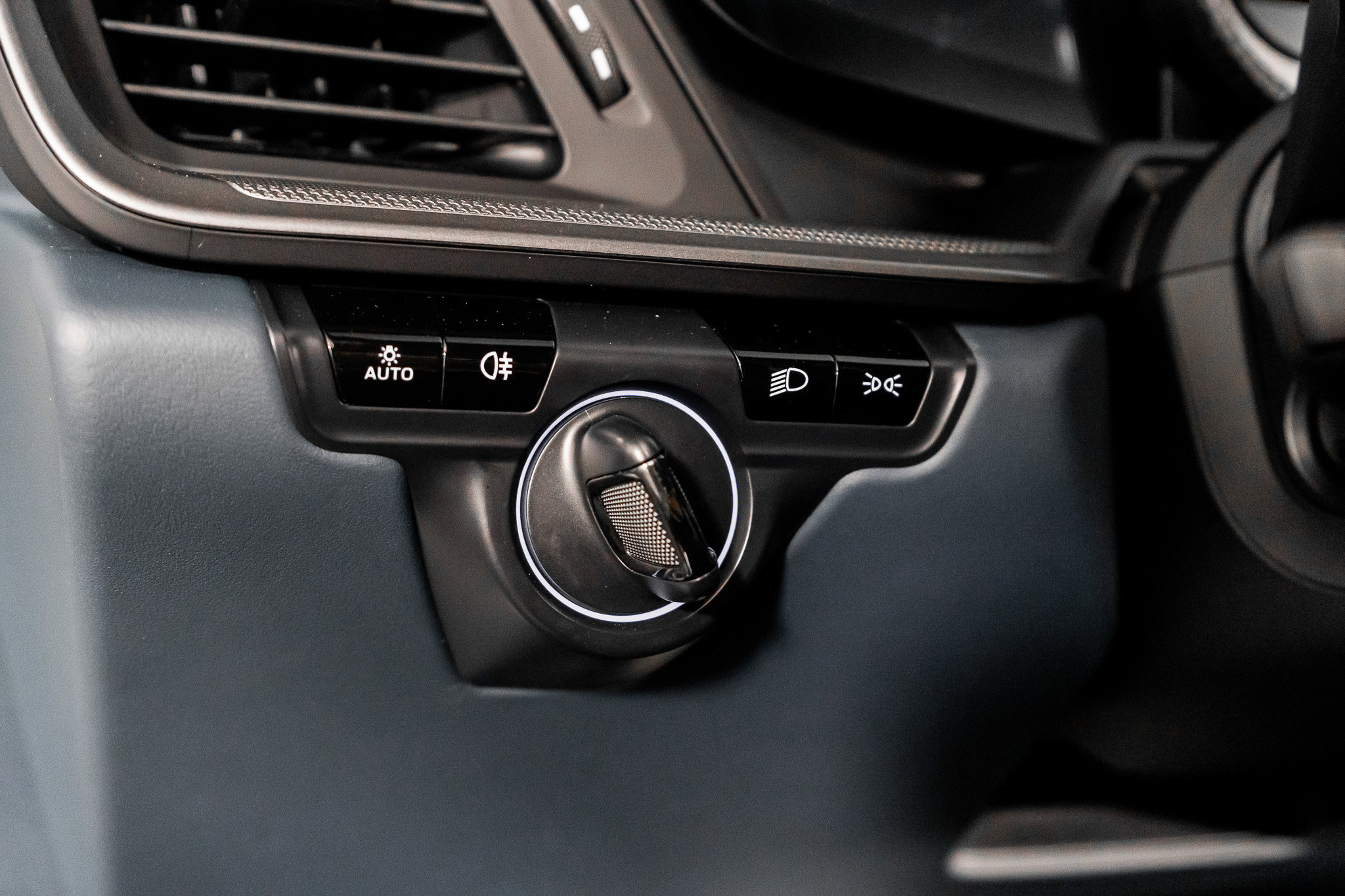 Used 2021 Porsche 911 Carrera image 36