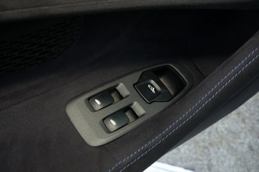 Used 2020 McLaren 600LT Spider image 26