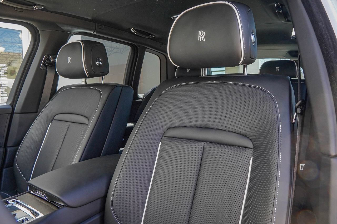 New 2026 Rolls-Royce Cullinan AWD/4WD image 20