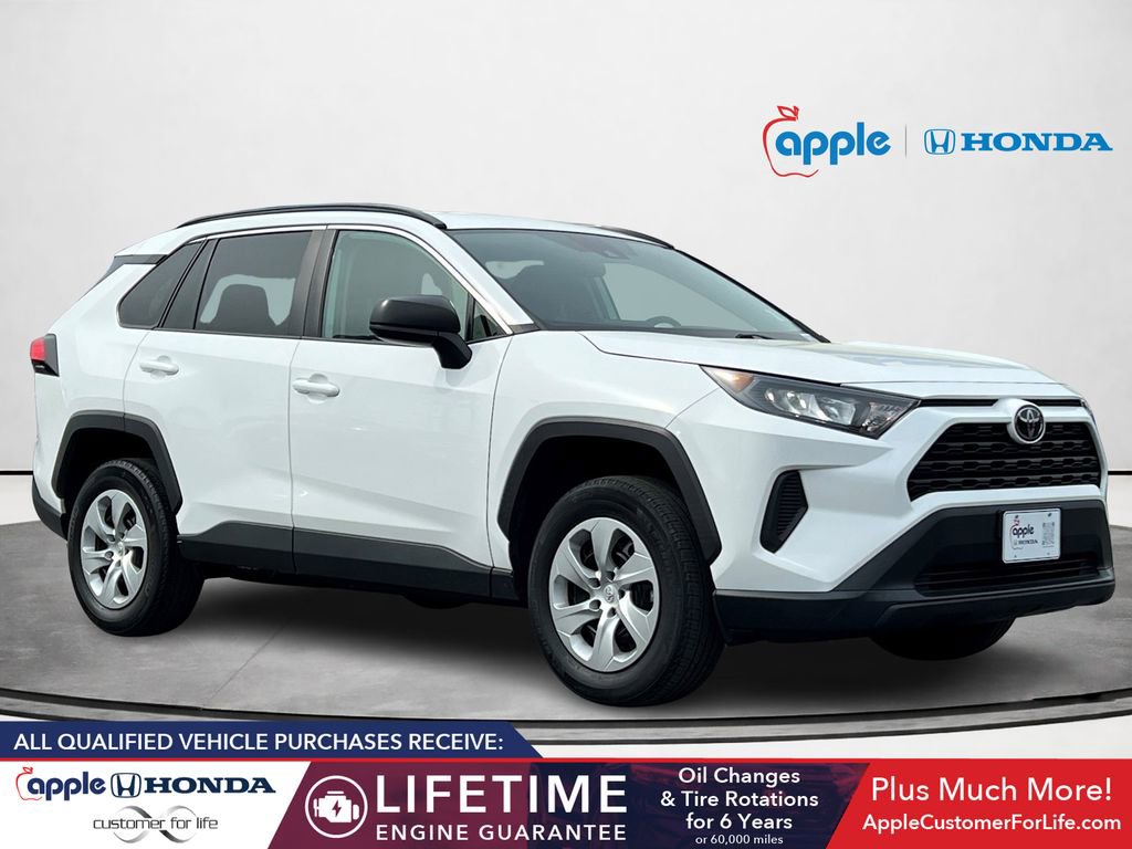 Used 2021 Toyota RAV4 LE AWD/4WD image 1