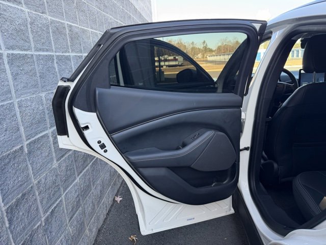 Used 2021 Ford Mustang Mach-E Select image 7