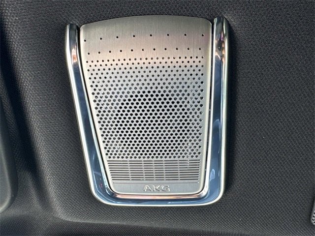 New 2026 Cadillac Vistiq Luxury w/ LPO, Floor Liner Package image 21