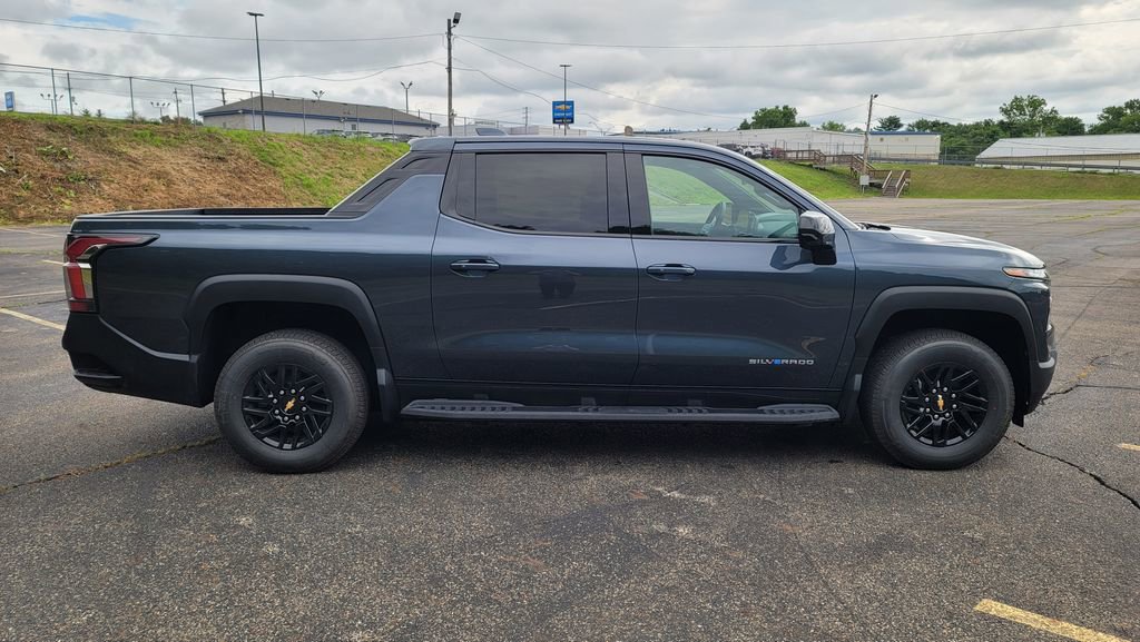 New 2026 Chevrolet Silverado EV LT image 14