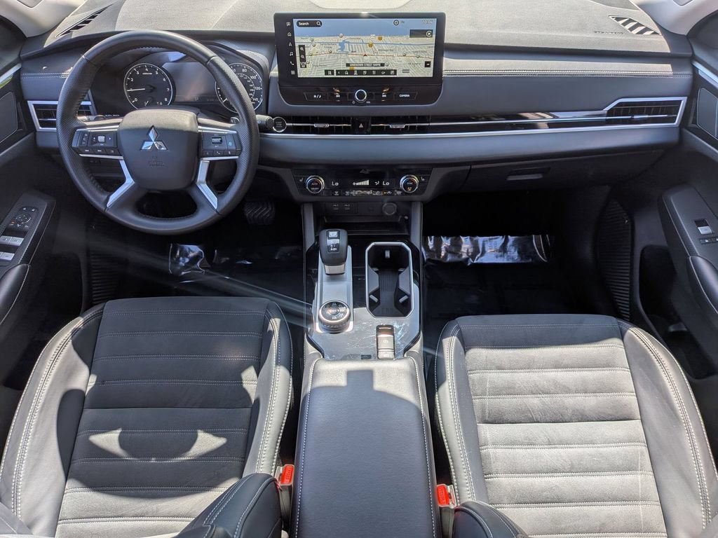 Used 2025 Mitsubishi Outlander SE AWD/4WD image 30
