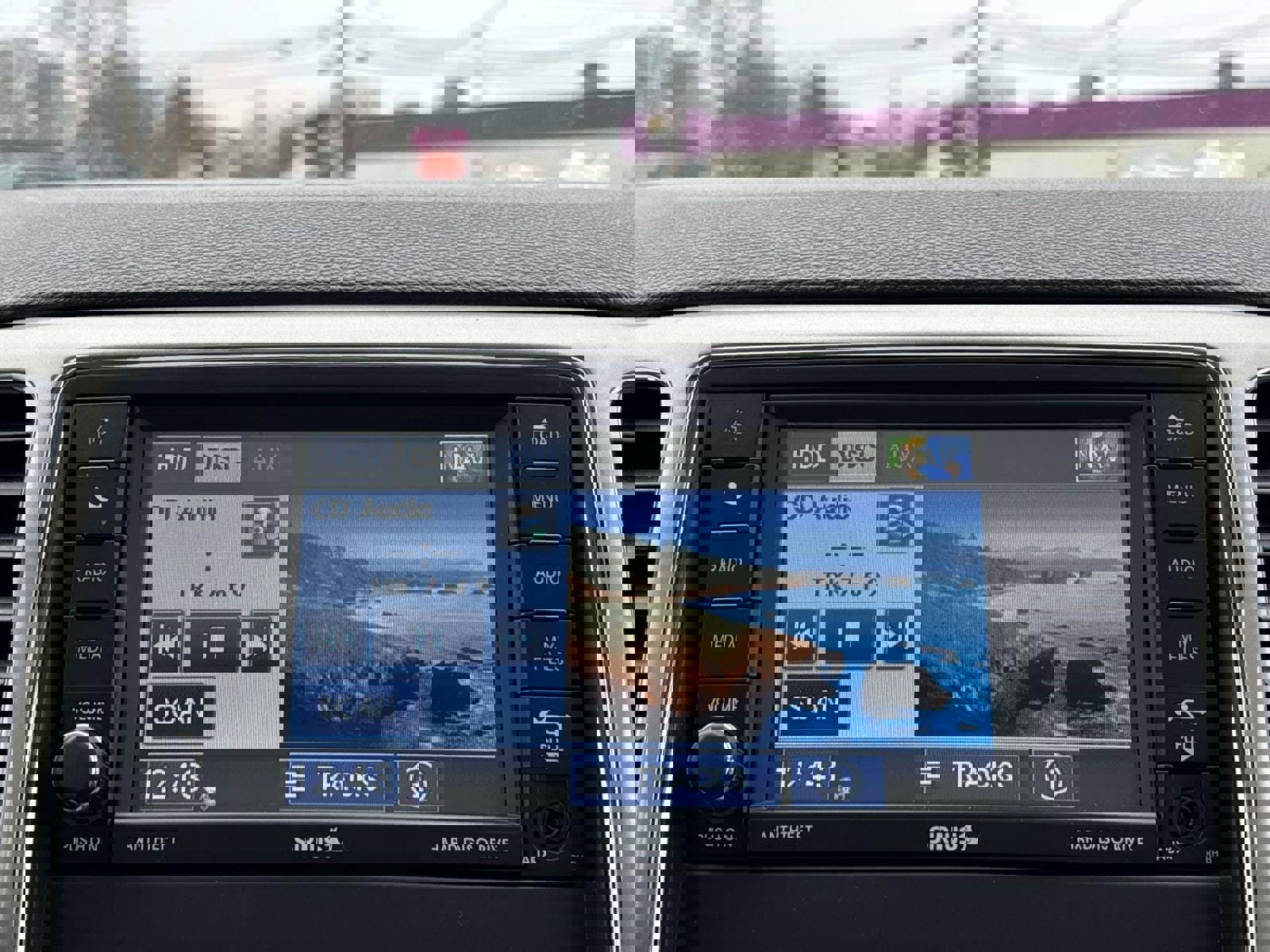 Used 2012 Jeep Grand Cherokee Laredo image 25