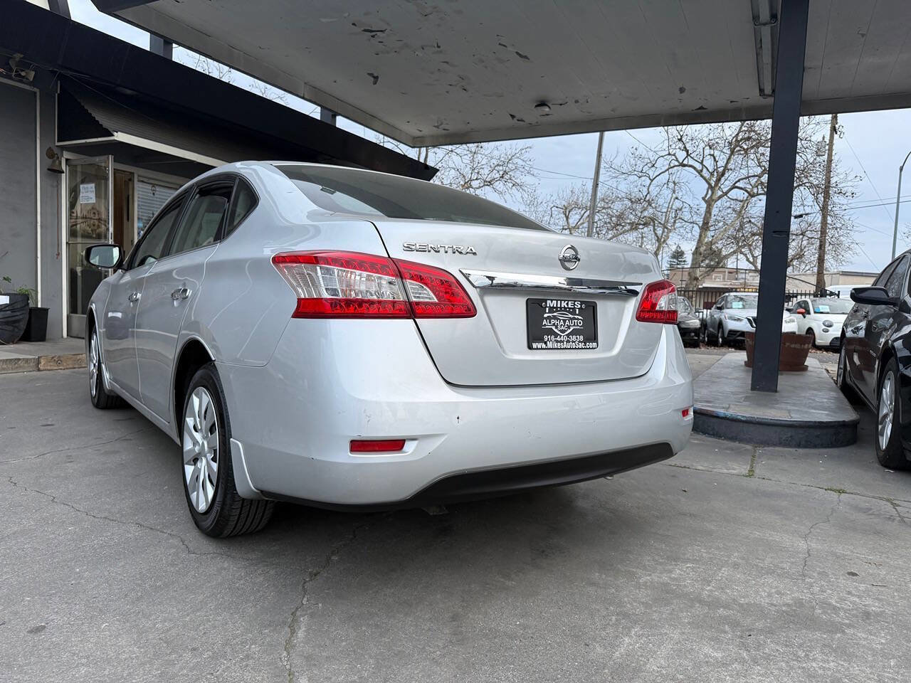 Used 2015 Nissan Sentra S FWD image 27