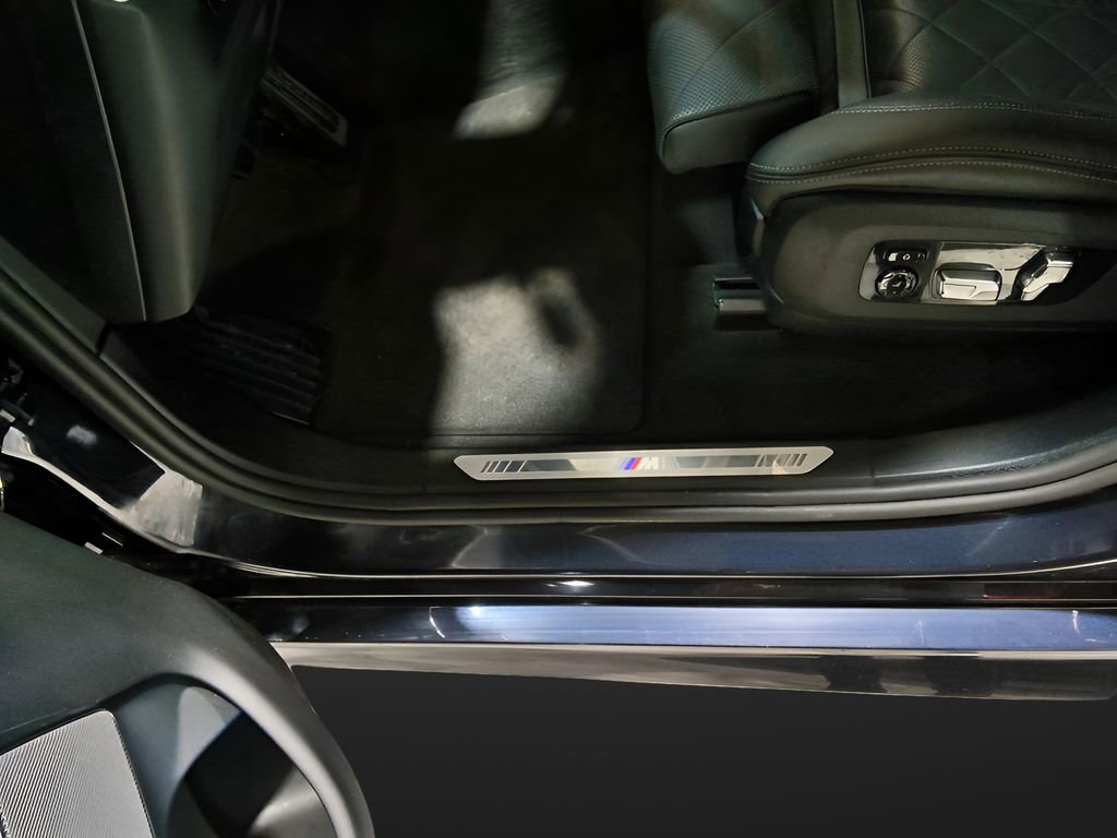 Used 2026 BMW X5 xDrive40i image 13