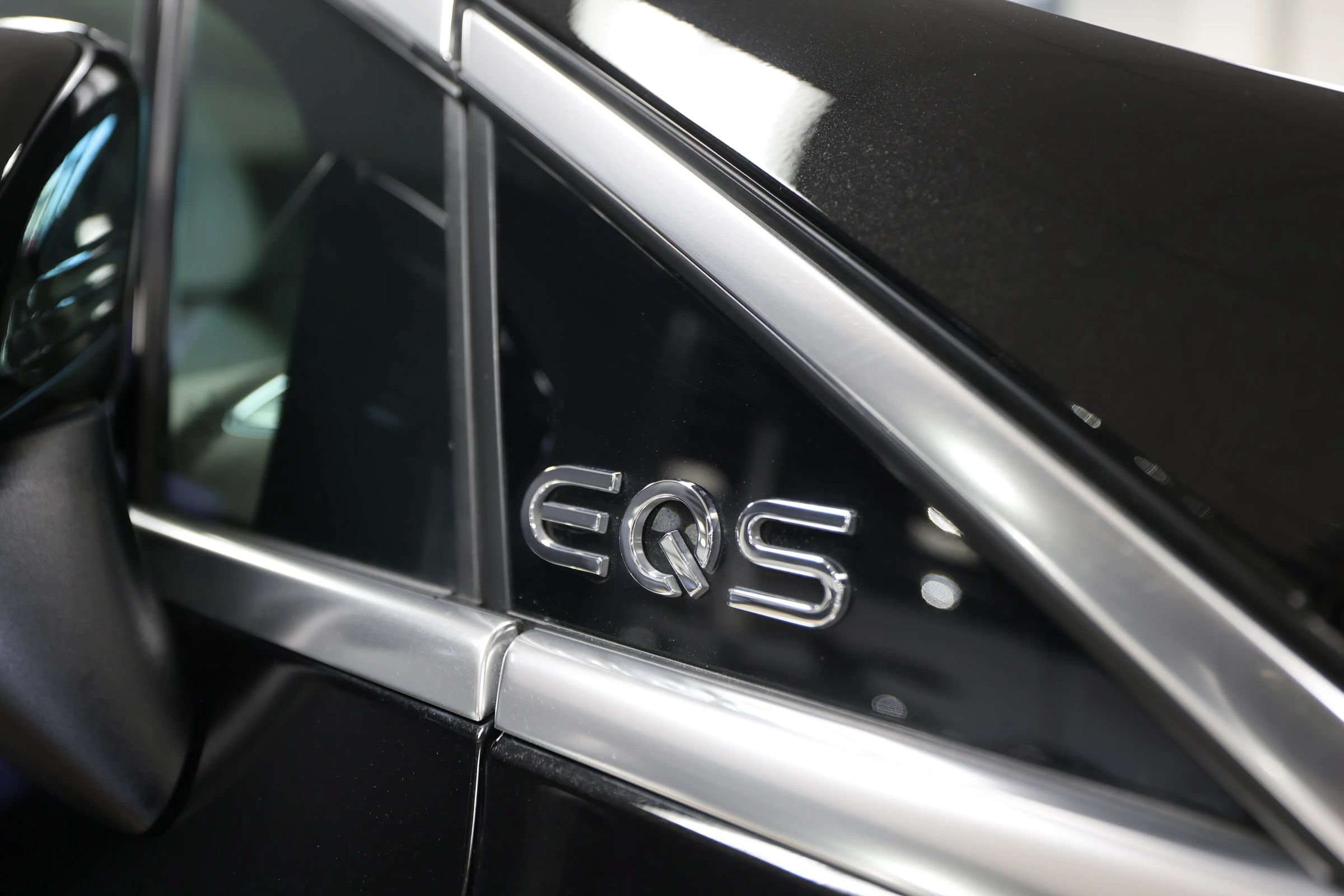 Used 2023 Mercedes-Benz EQS 580 4MATIC SUV image 15
