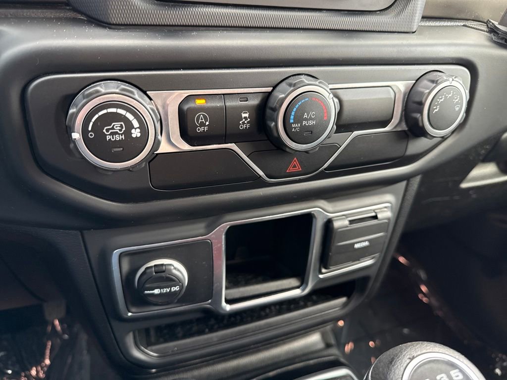 Used 2021 Jeep Wrangler Sport image 28