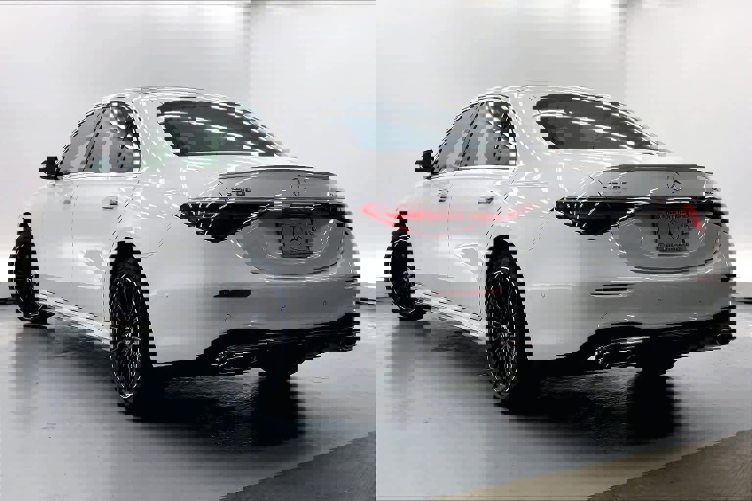 New 2026 Mercedes-Benz S 500 4MATIC image 5