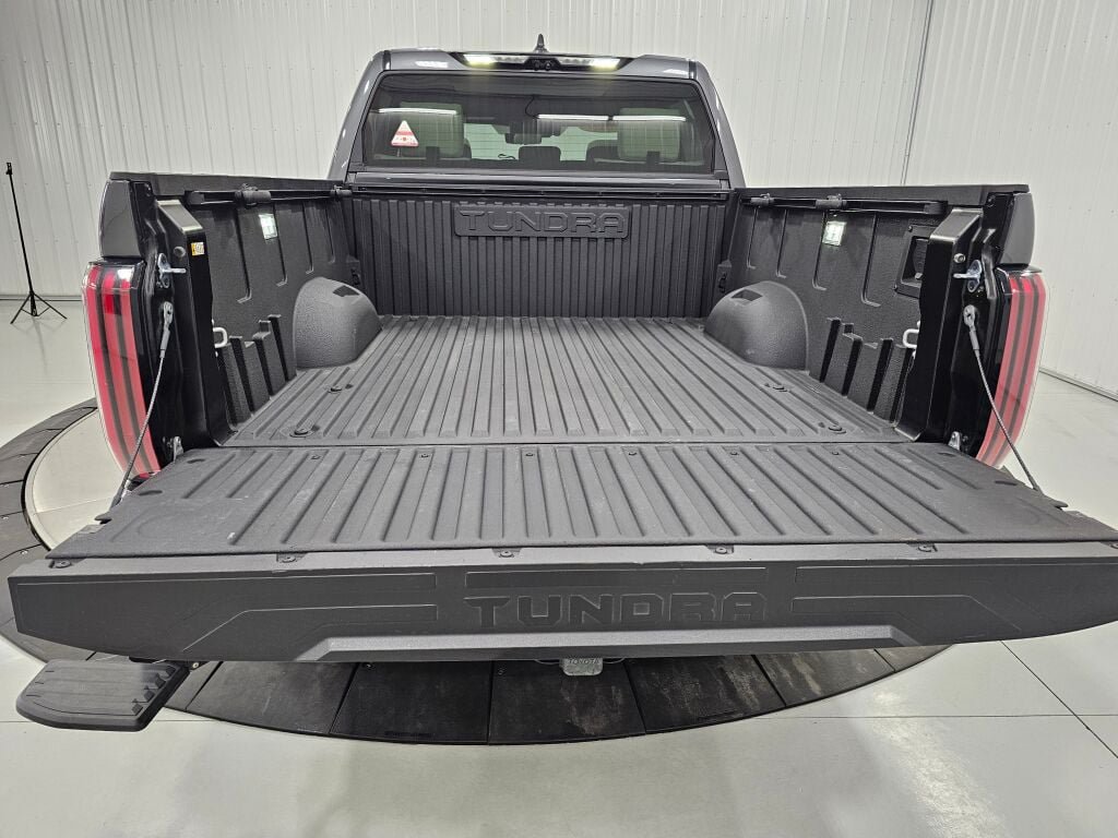 Used 2025 Toyota Tundra Capstone AWD/4WD image 15