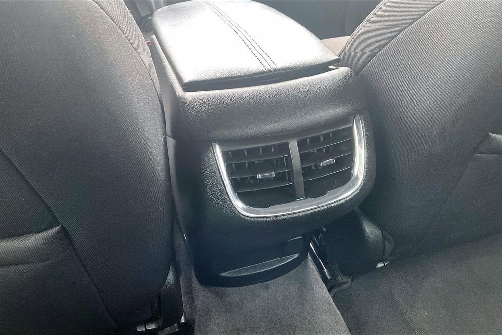 Used 2019 Chevrolet Malibu LT FWD image 23