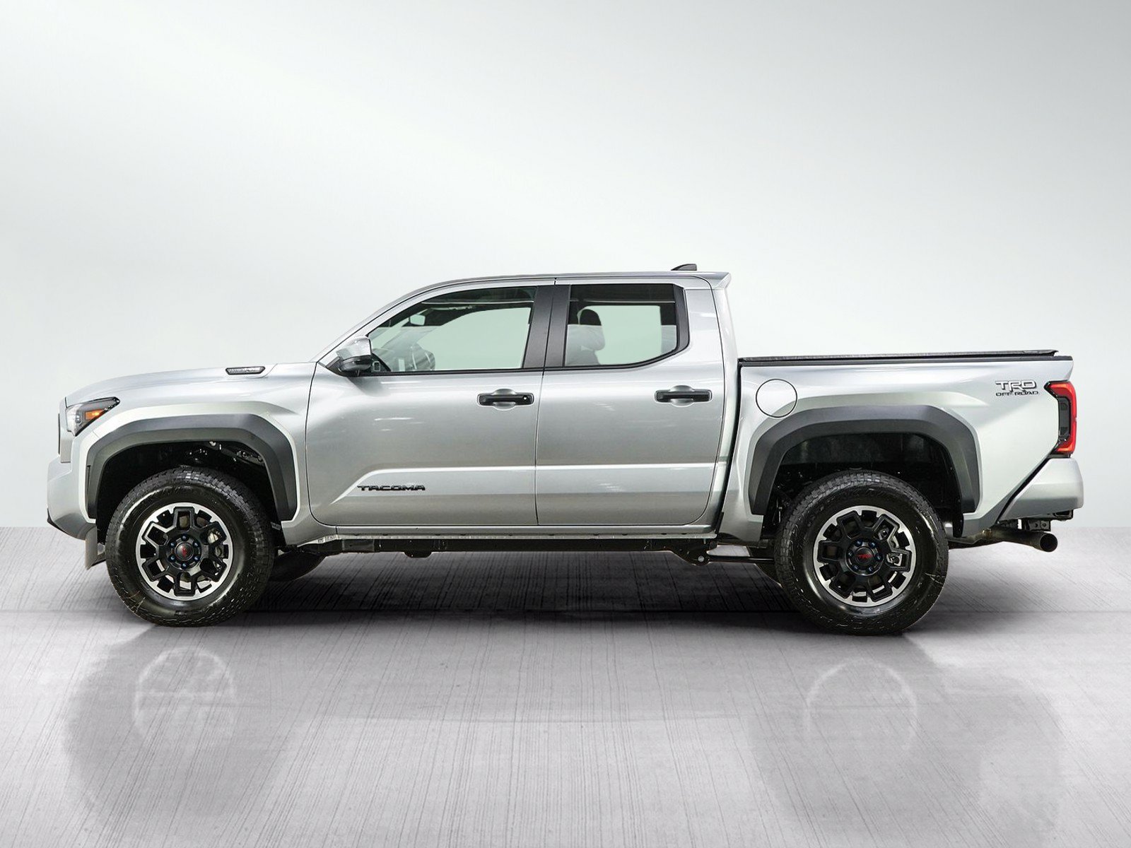 Used 2026 Toyota Tacoma TRD Off-Road AWD/4WD image 2