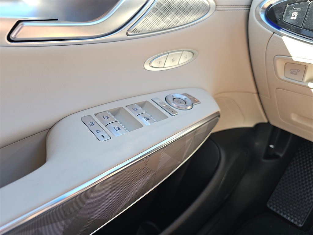 Used 2025 Genesis GV70 3.5T Sport w/ Sport Advanced Package image 33