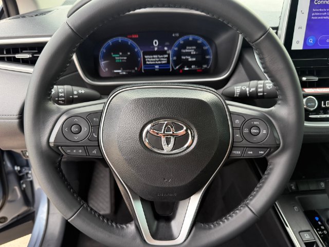 Used 2026 Toyota Corolla Cross XLE w/ Convenience Package FWD image 18
