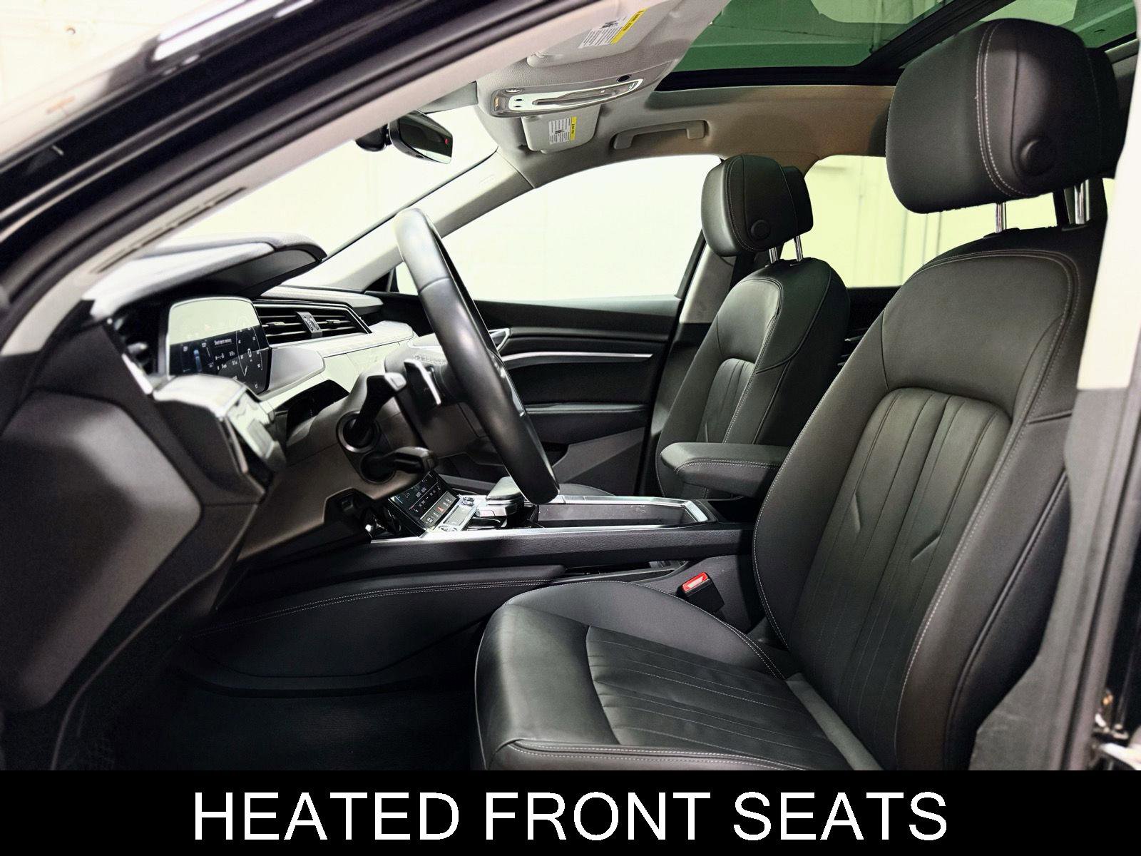 Used 2022 Audi e-tron Premium w/ Convenience Plus Package image 14