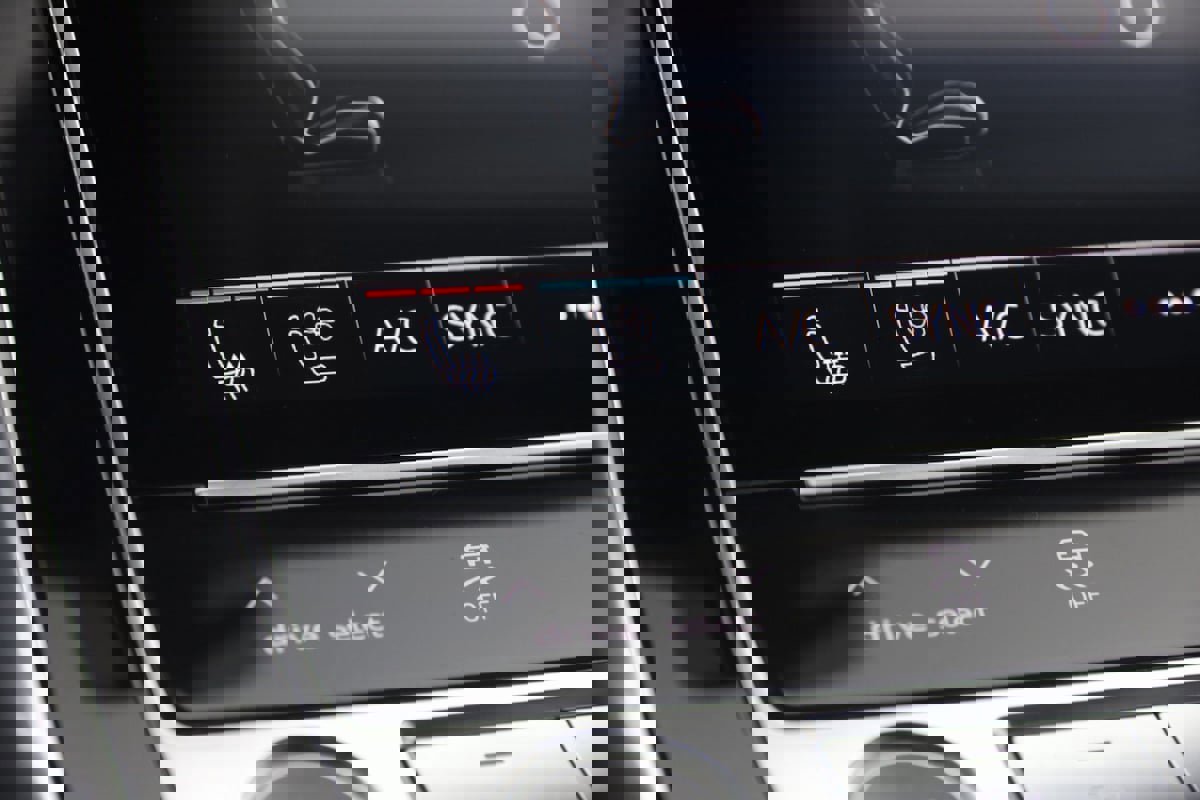 Used 2021 Audi Q8 Prestige w/ Prestige Package image 8