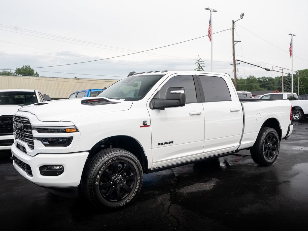 New 2026 RAM 2500 Laramie AWD/4WD image 4