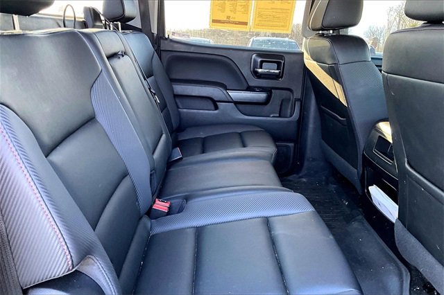 Used 2018 GMC Sierra 1500 SLT w/ Black Pack image 11