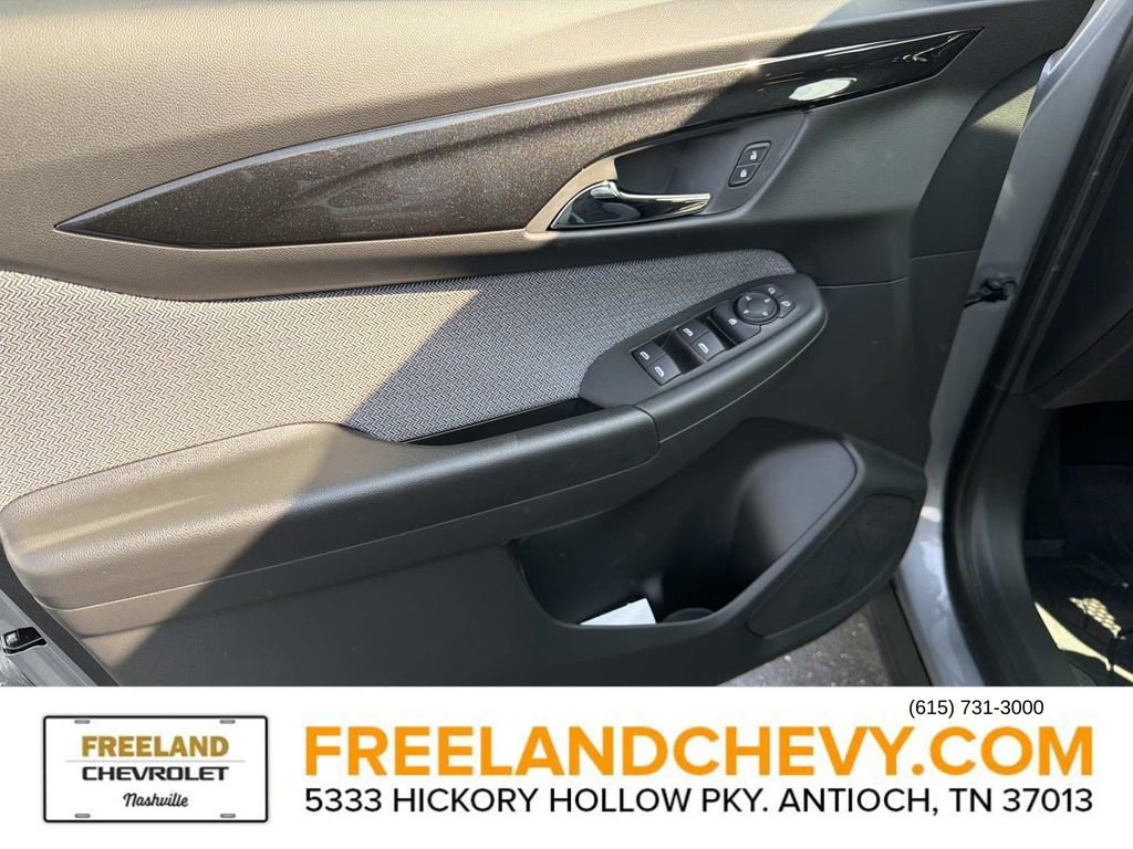 New 2026 Chevrolet TrailBlazer LT w/ LT Cold Weather Package FWD image 17