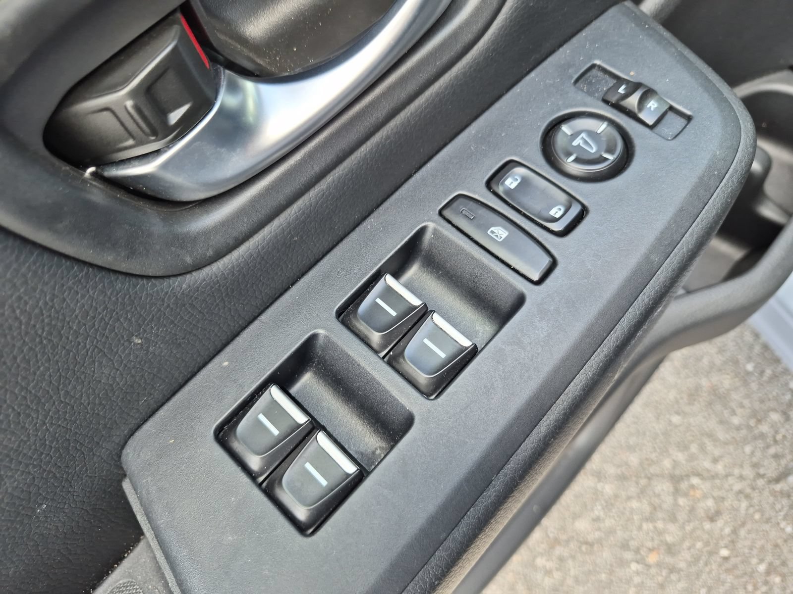 Used 2023 Honda Pilot Touring image 16