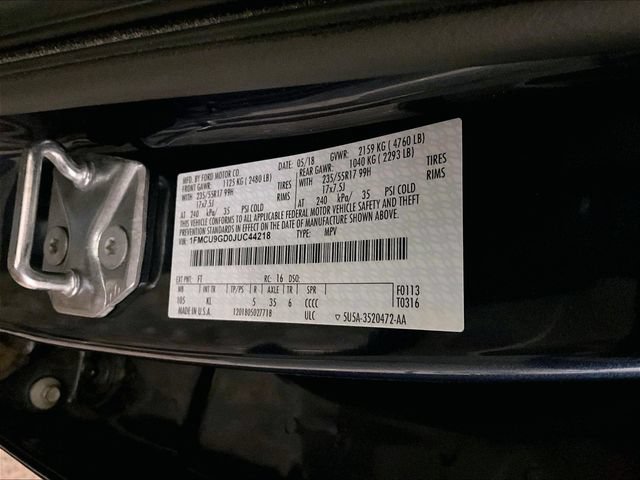 Used 2018 Ford Escape SE w/ SE Sync 3 Package AWD/4WD image 32