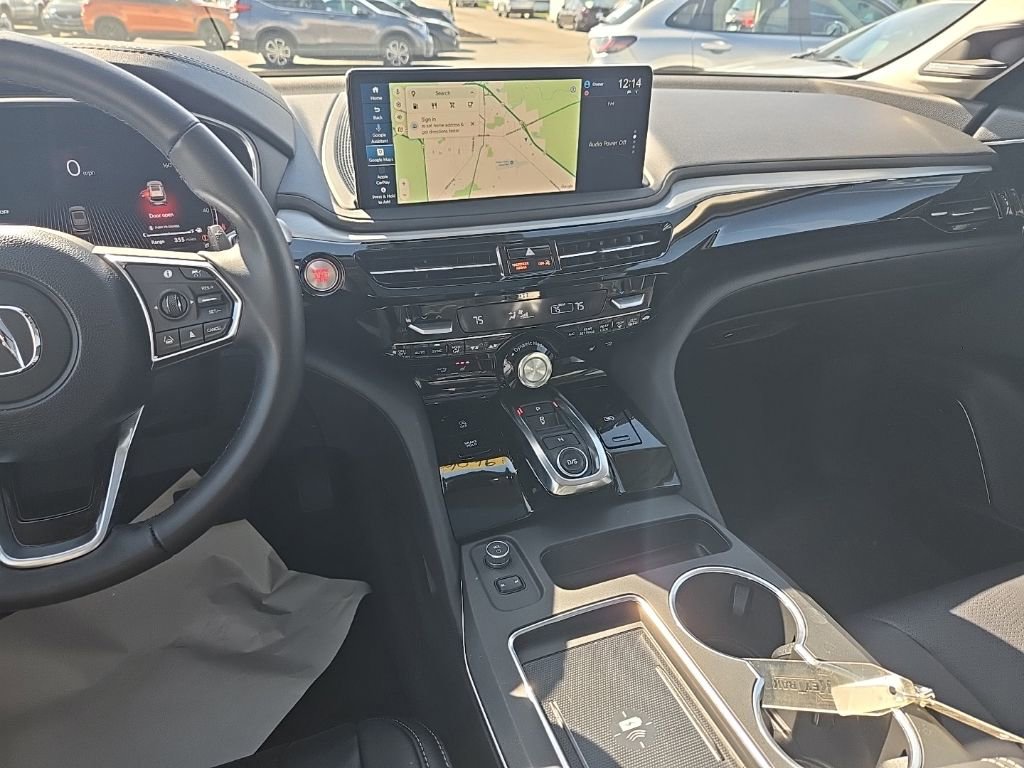 Used 2025 Acura MDX w/ Technology Package image 29