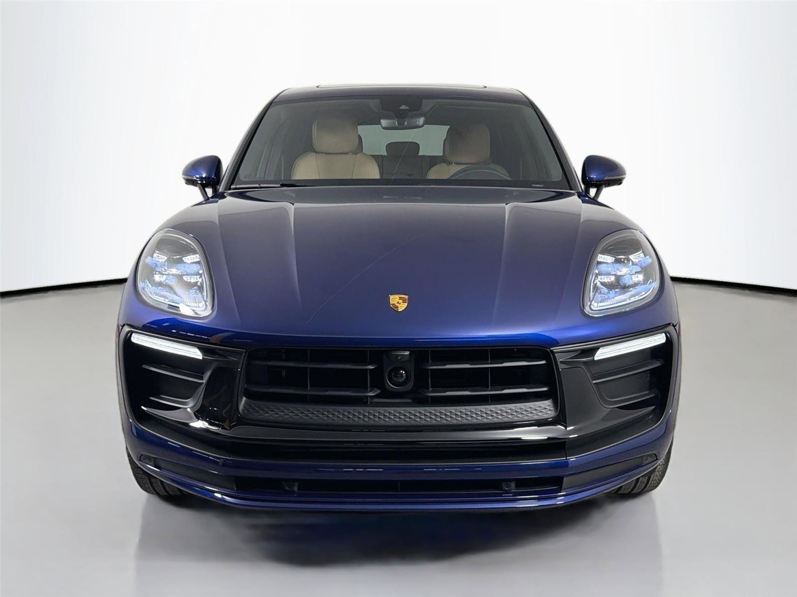 Certified 2026 Porsche Macan Turbo AWD/4WD image 10