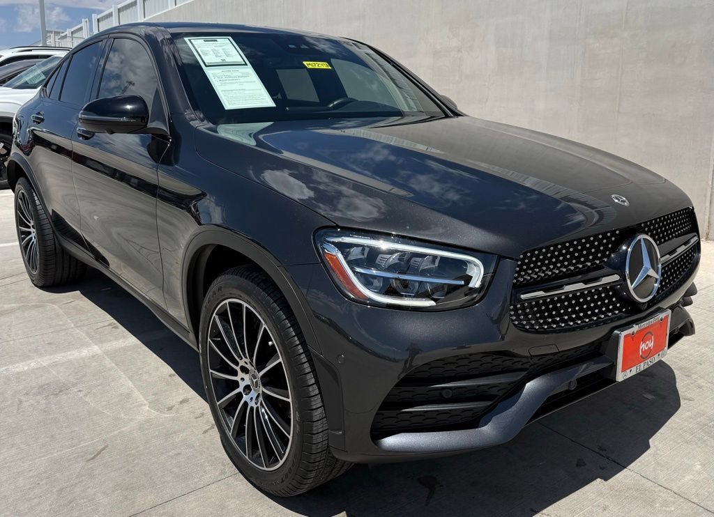 Used 2023 Mercedes-Benz GLC 300 4MATIC Coupe image 2
