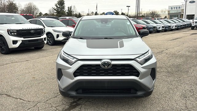 Used 2023 Toyota RAV4 LE image 5