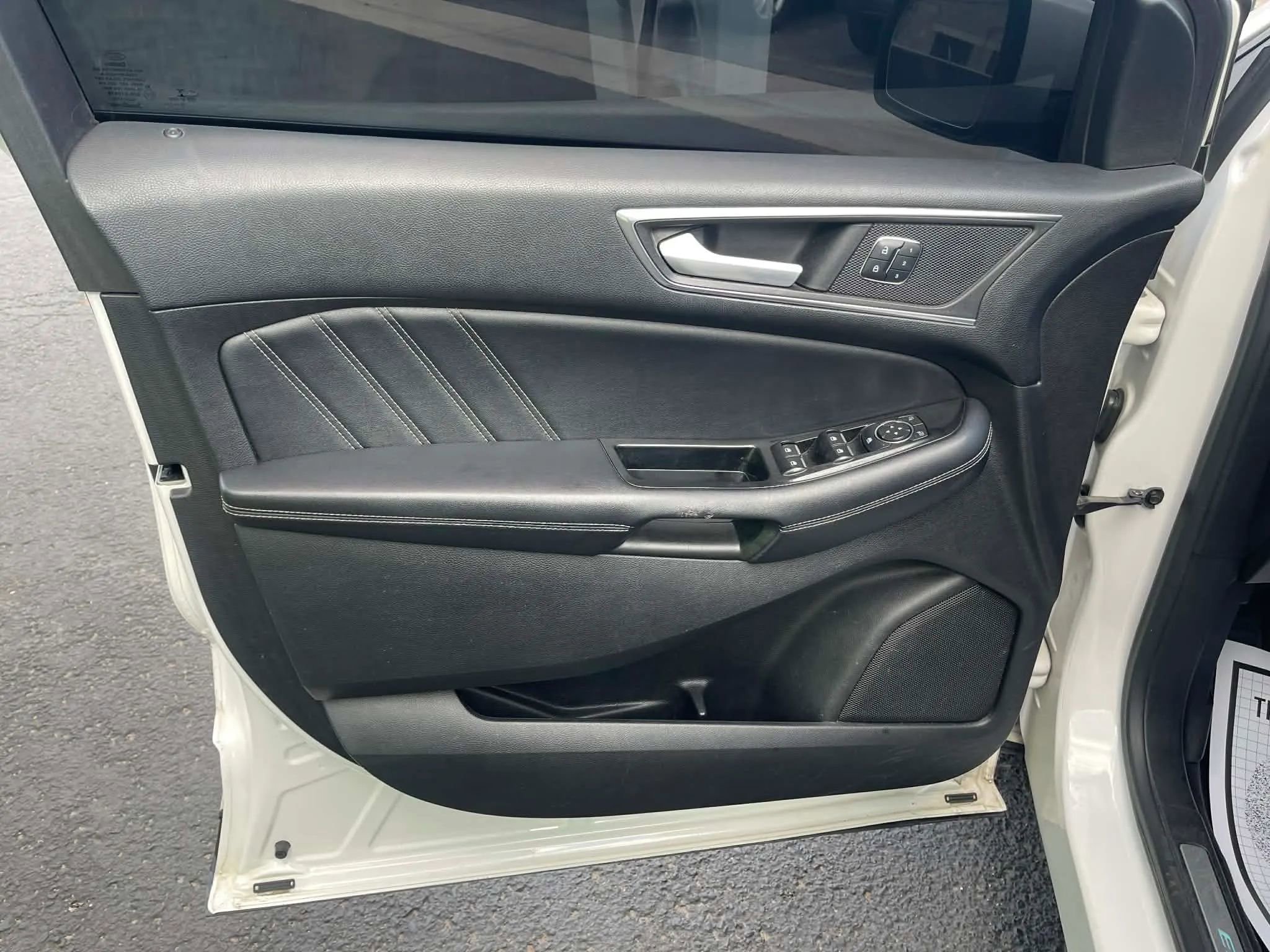 Used 2015 Ford Edge Sport w/ Equipment Group 401A AWD/4WD image 17