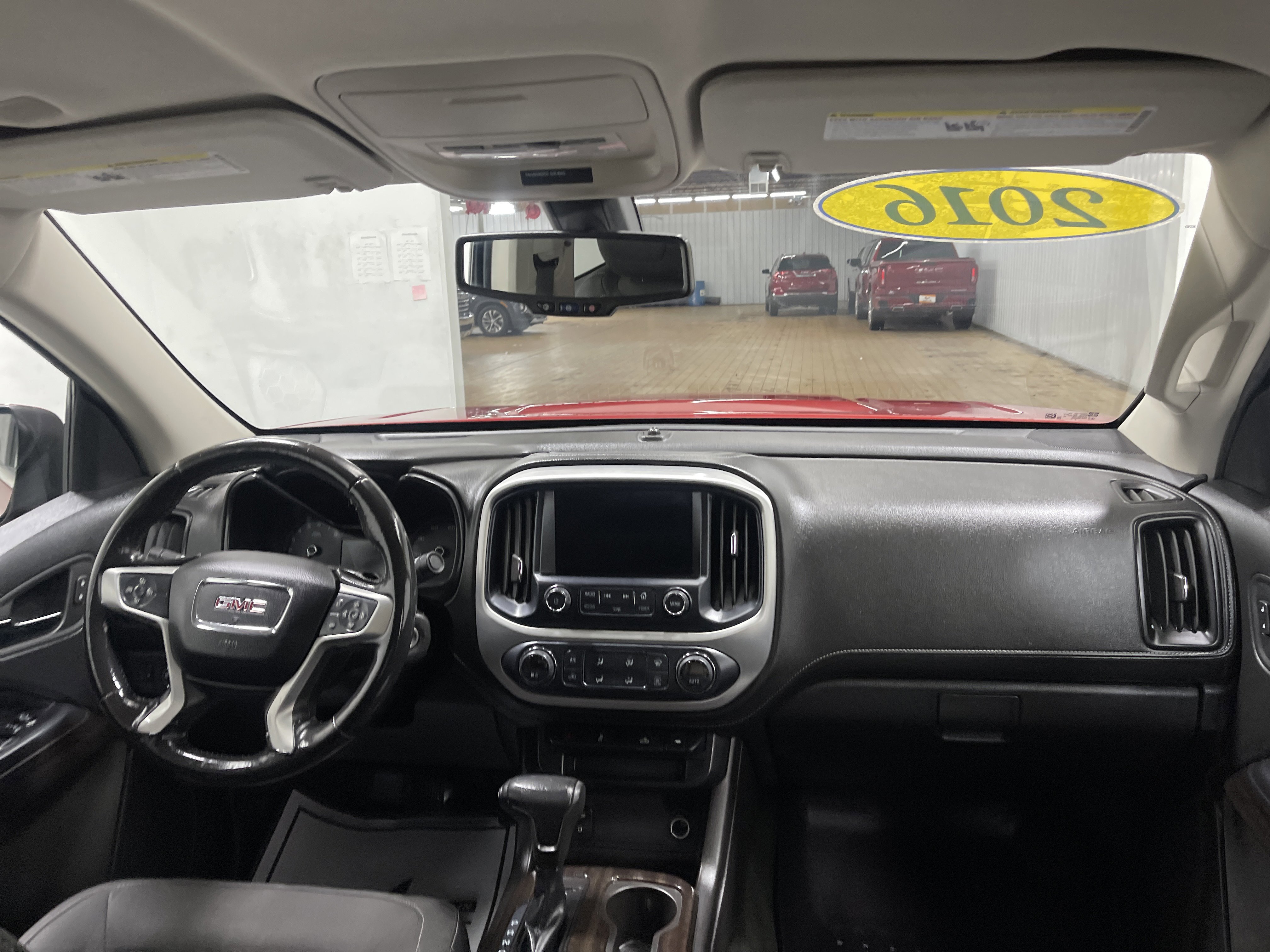 Used 2016 GMC Canyon SLE w/ SLE Convenience Package image 22